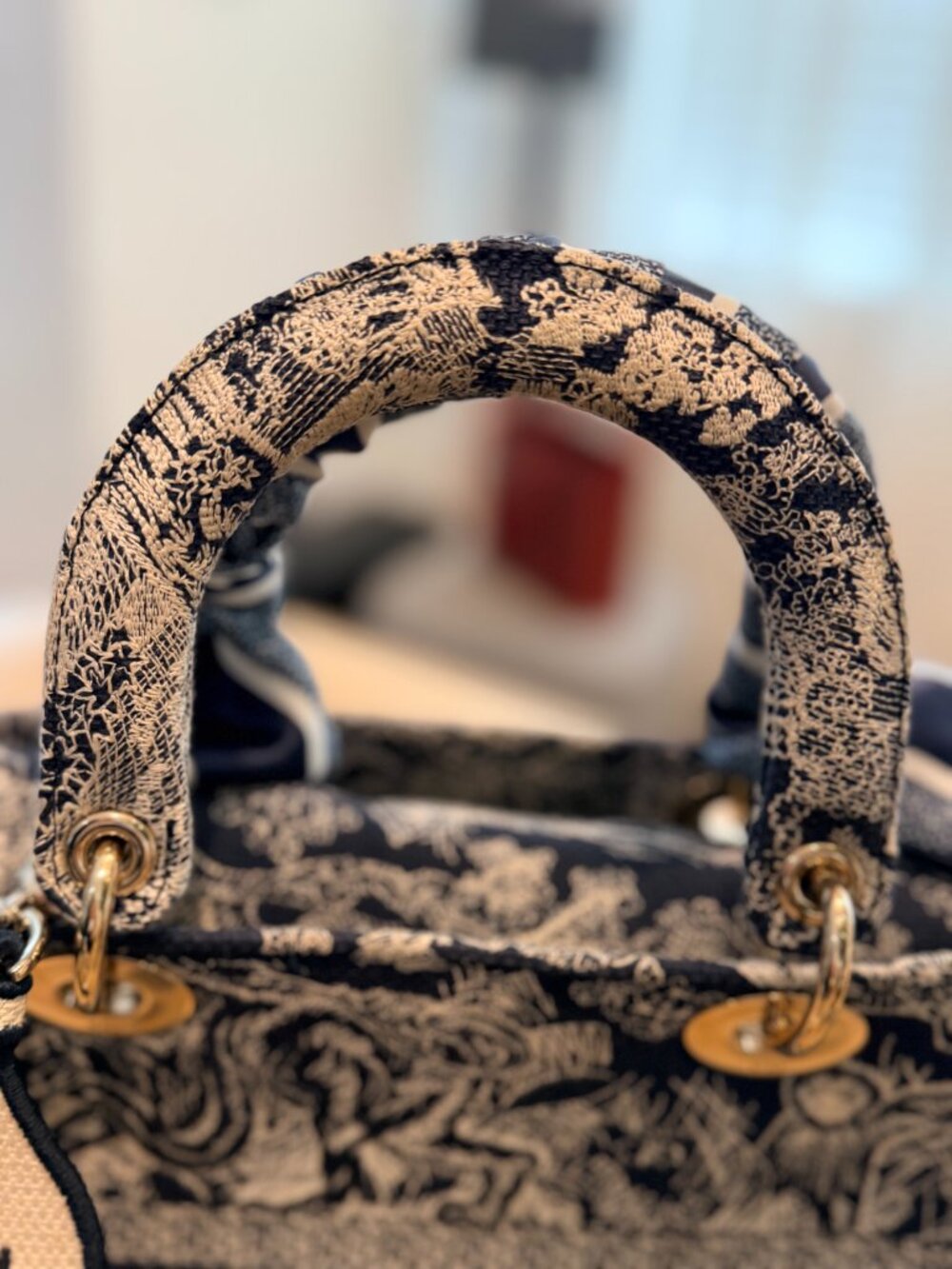 Christian Dior Lady D bag like new.Medium - Picture 4 of 8